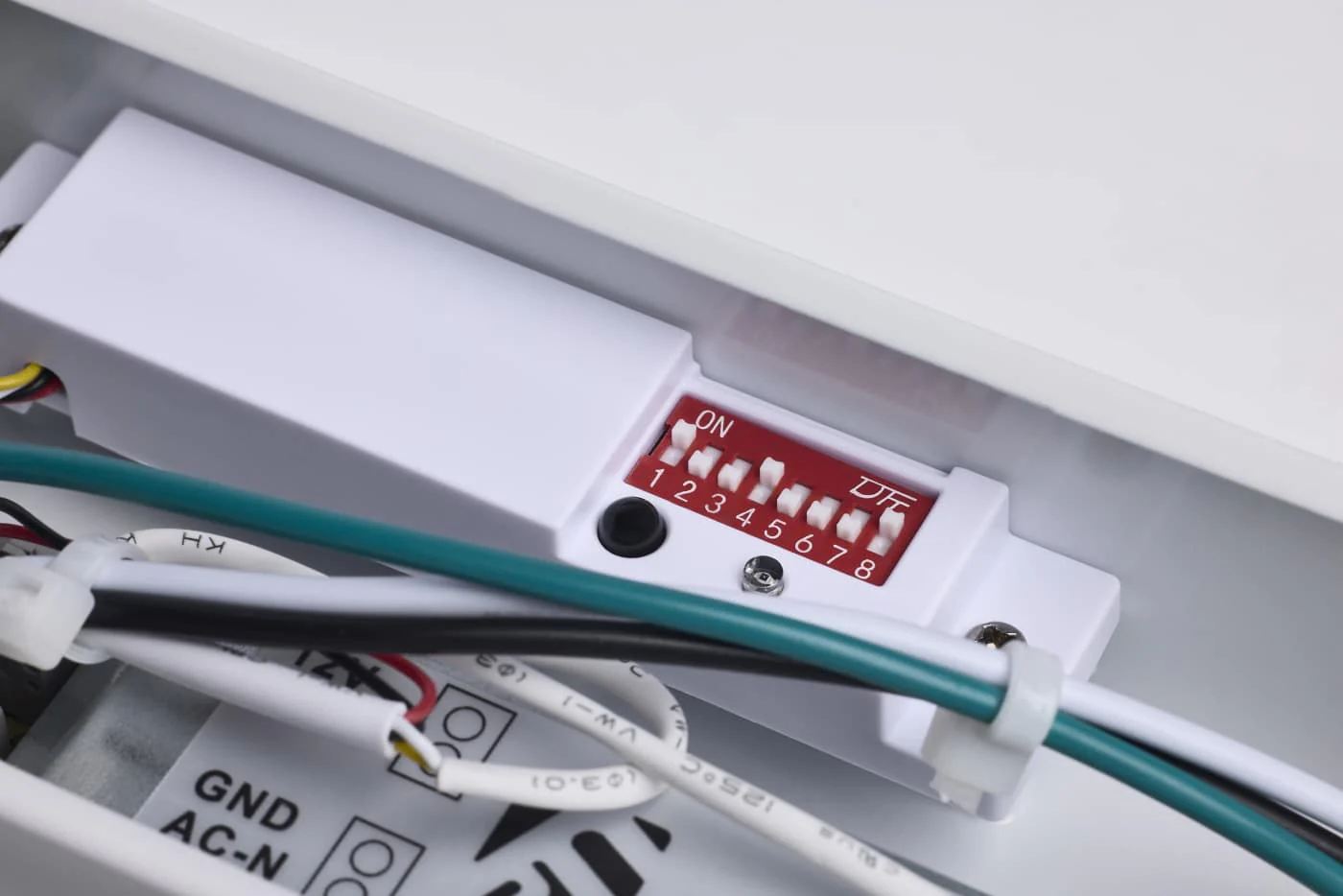 LED 2 Foot Linear Strip Light with OCC Sensor; White Finish- CCT - Image 4