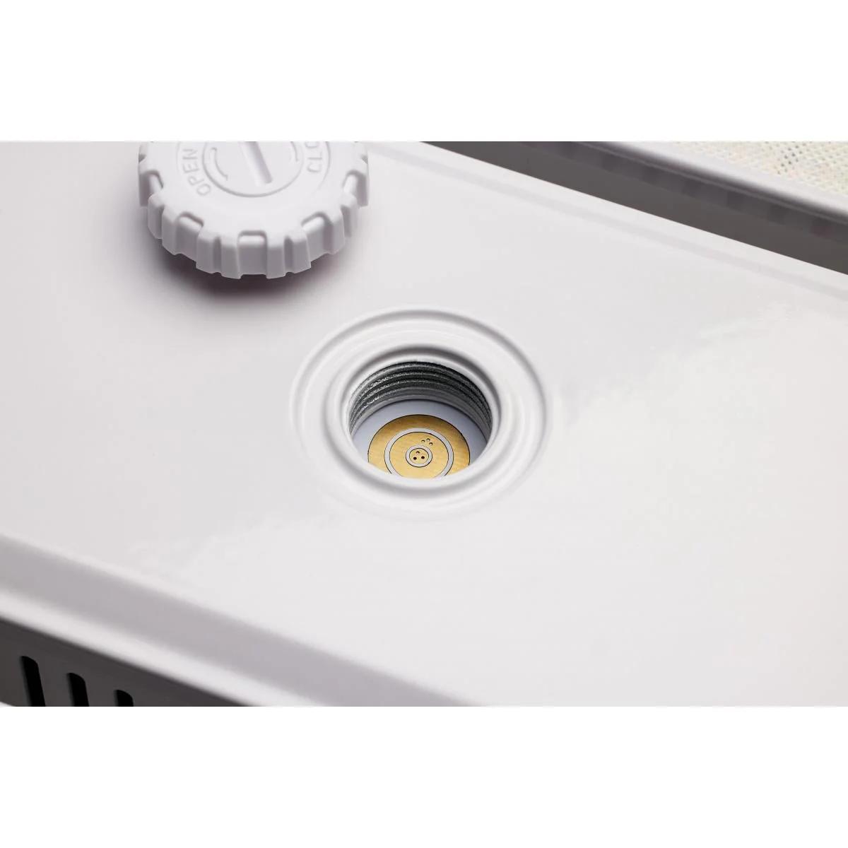 LED Linear High-Bay; 65W/75W/85W Wattage Selectable; 3K/4K/5K CCT - Image 3